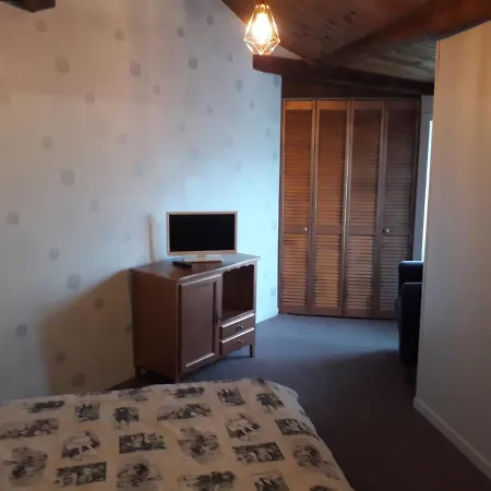 Charming Furnished Studio * Mauleon